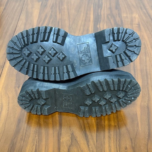 Dr. Martens Jadon Lace Up Boots - Picture 4 of 6